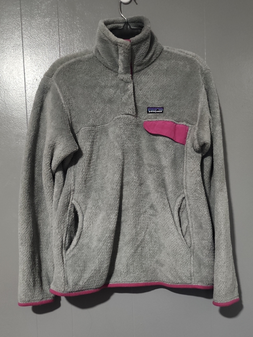 Patagonia Gray Fleece Pullover with Pink Trim